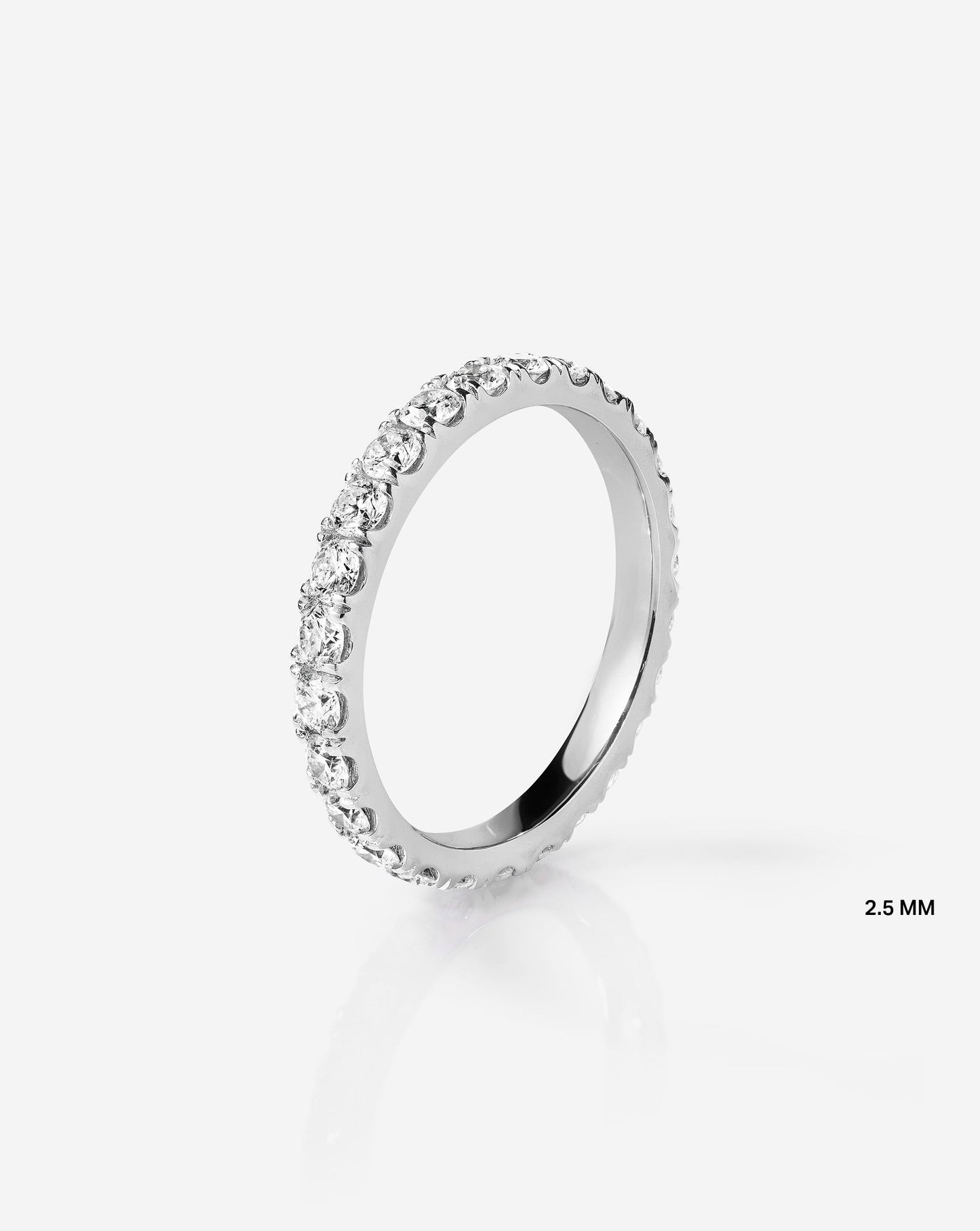 2.5 mm Classic Lab Diamond Ring