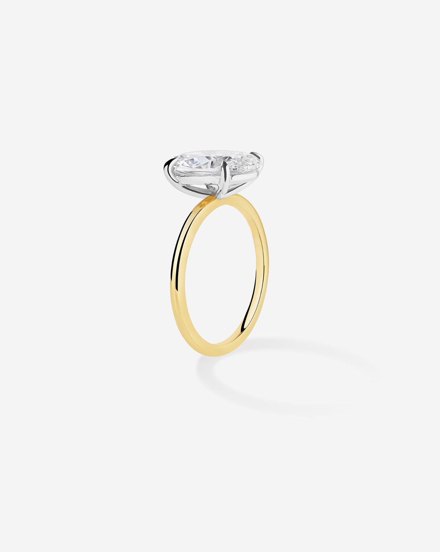 2.63 Oval Lab Diamond in Whisper Thin®