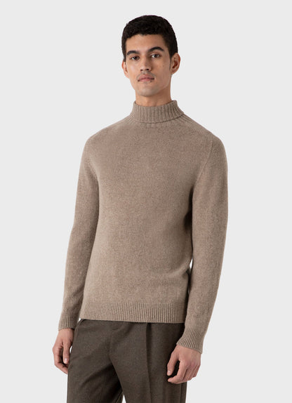 Mens Lambswool Roll Neck In Sandstone Mjum8129 Brfc