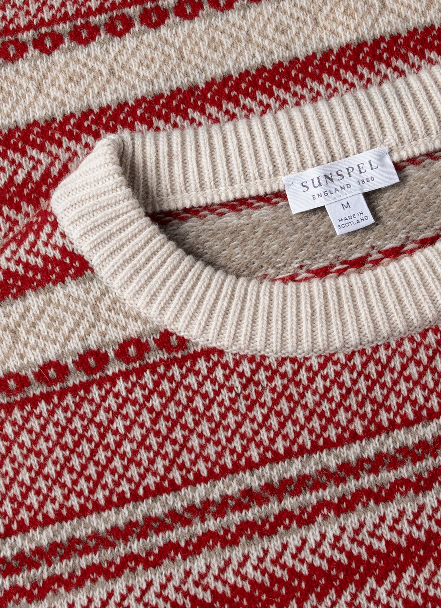 Mens Lambswool Fair Islejumper In Bright Red Mjum8321 Rdem