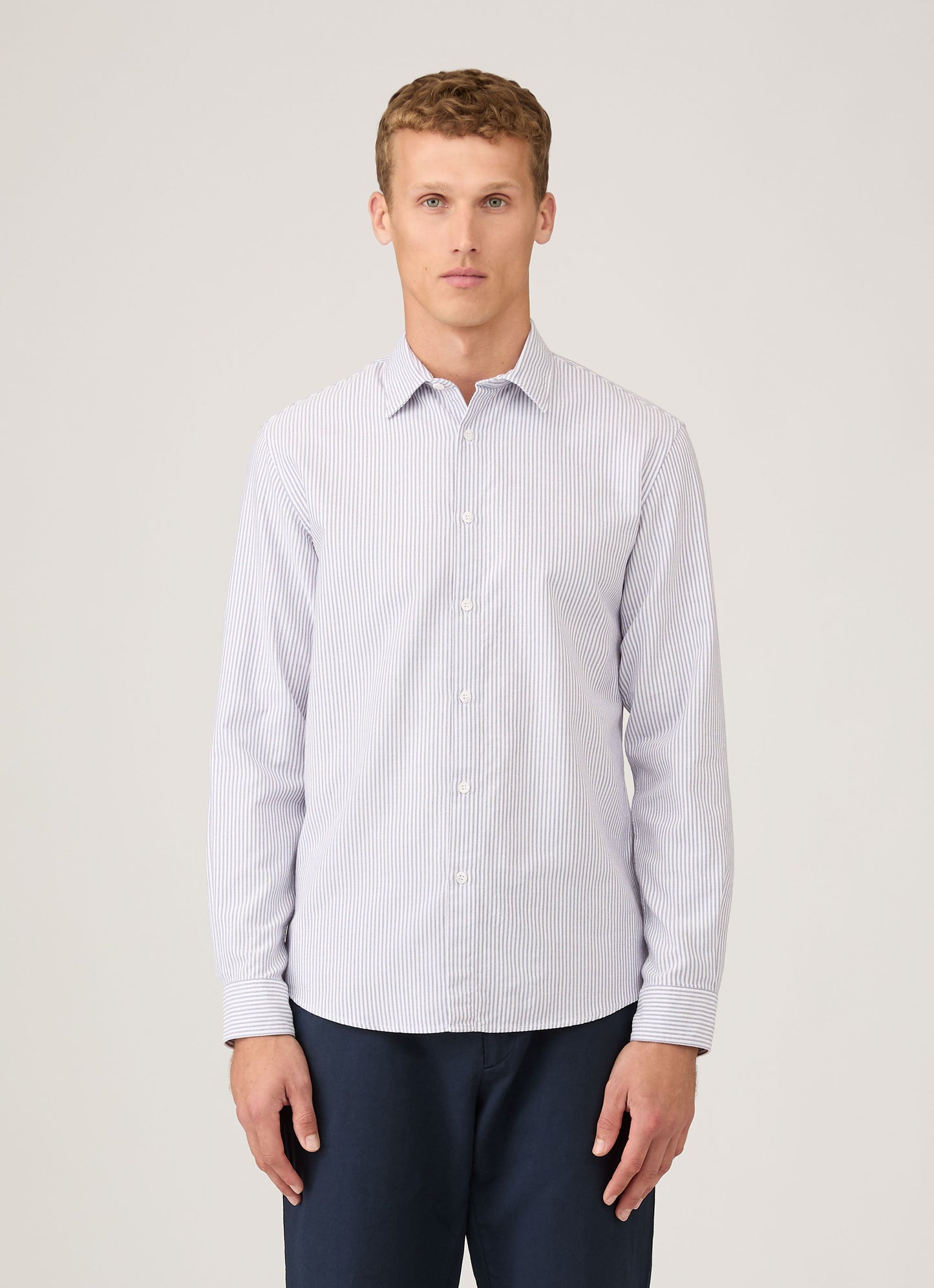 Mens Oxford Shirt In White Navy Msht2128 Stkt