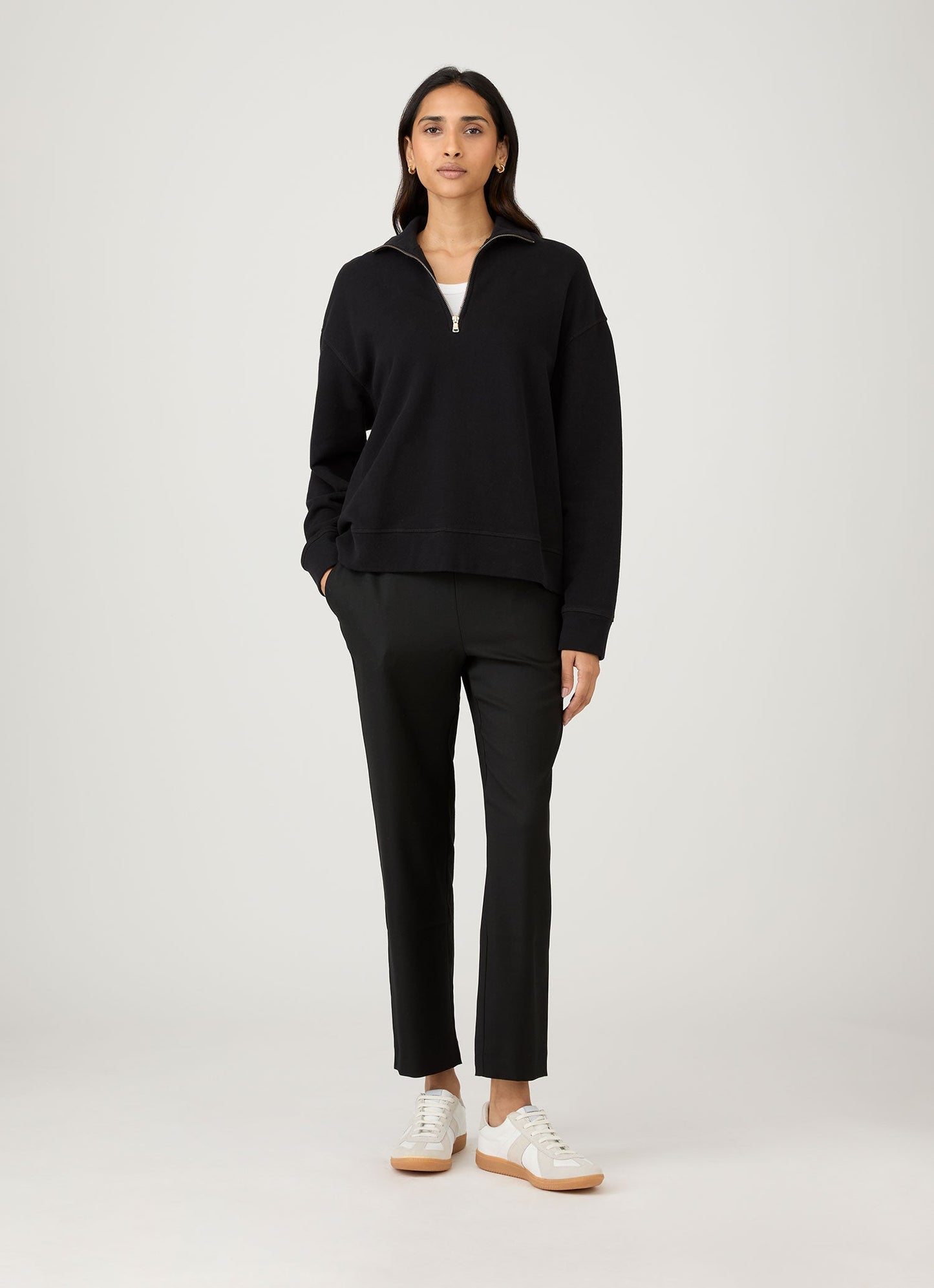 Zip Sweat In Black